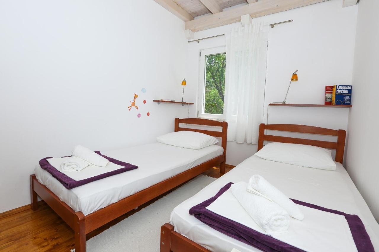 Apartment Spacious Lucia *