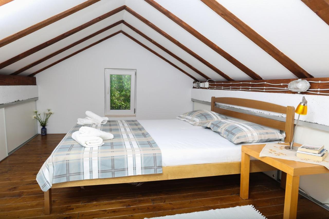 Spacious Lucia Apartment Prozura