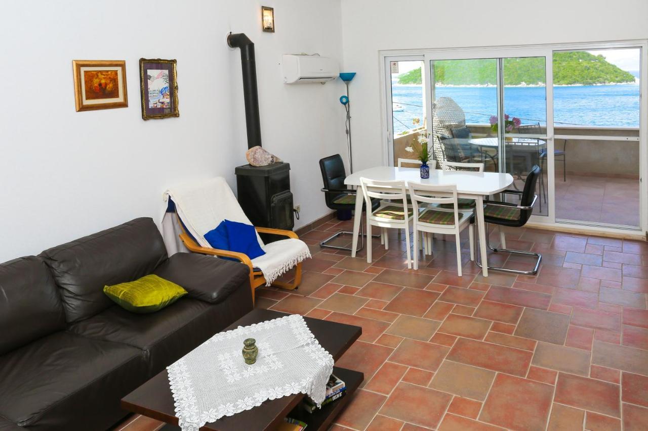 Spacious Lucia Prozura